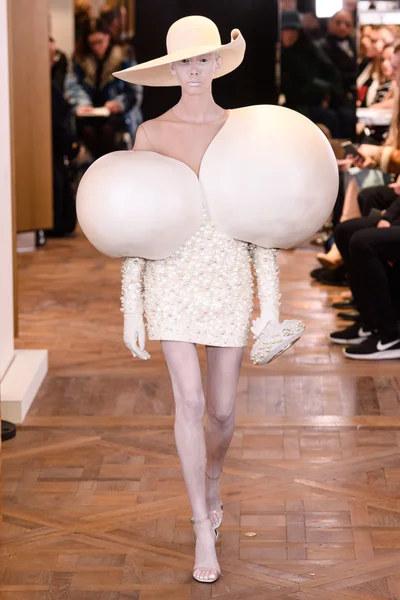 Look 6